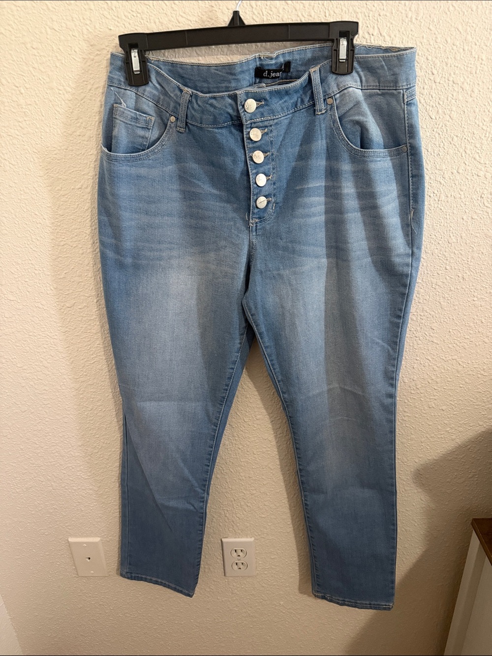 d. jeans Light Blue High-Rise Button-Fly Jeans Size 14